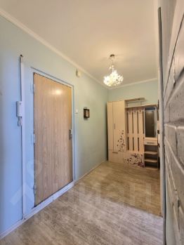 1-комн.кв., 38 м², этаж 3
