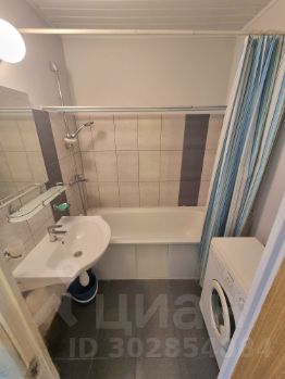 1-комн.кв., 38 м², этаж 3