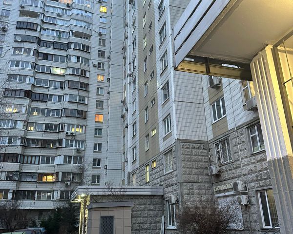 2-комн., 50,8 м², 2/17 этаж