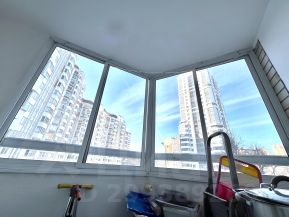 2-комн.кв., 64 м², этаж 3