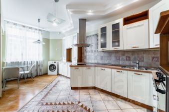 4-комн.кв., 154 м², этаж 5