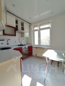 3-комн.кв., 60 м², этаж 4