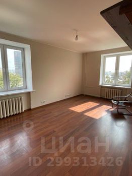 4-комн.кв., 105 м², этаж 7