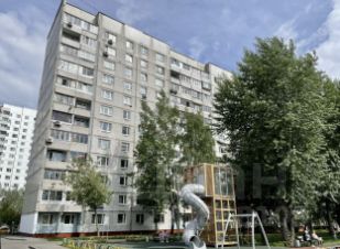 2-комн.кв., 52 м², этаж 1