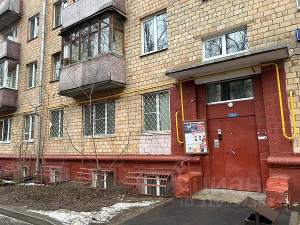2-комн., 43 м², 1/5 этаж