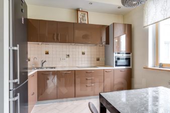 2-комн.кв., 56 м², этаж 6