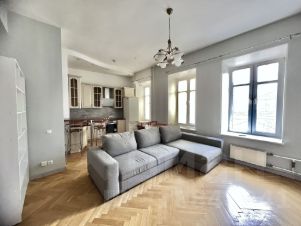 3-комн.кв., 65 м², этаж 4