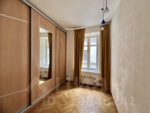 3-комн.кв., 65 м², этаж 4