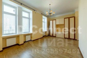 5-комн.кв., 192 м², этаж 5