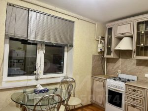 1-комн.кв., 37 м², этаж 3