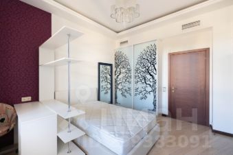 4-комн.кв., 190 м², этаж 7