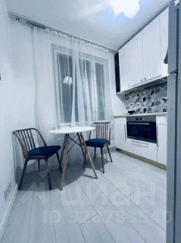 2-комн.кв., 54 м², этаж 4