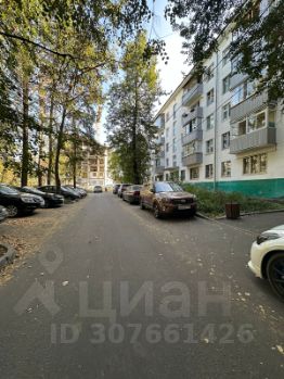 2-комн.кв., 40 м², этаж 3