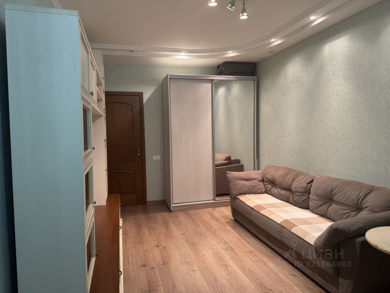 2-комнатная квартира, 66 м² — фото 1