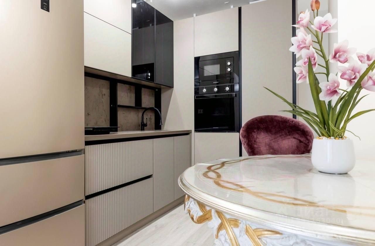 2-комнатная квартира, 76,5 м² — фото 2