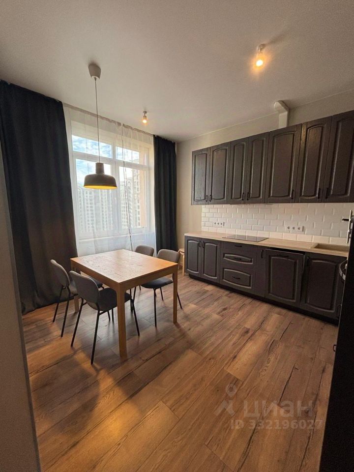 2-комнатная квартира, 59,6 м² — фото 2