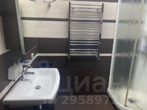 2-комн.кв., 100 м², этаж 8