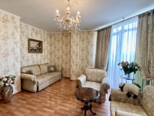 2-комн.кв., 71 м², этаж 13