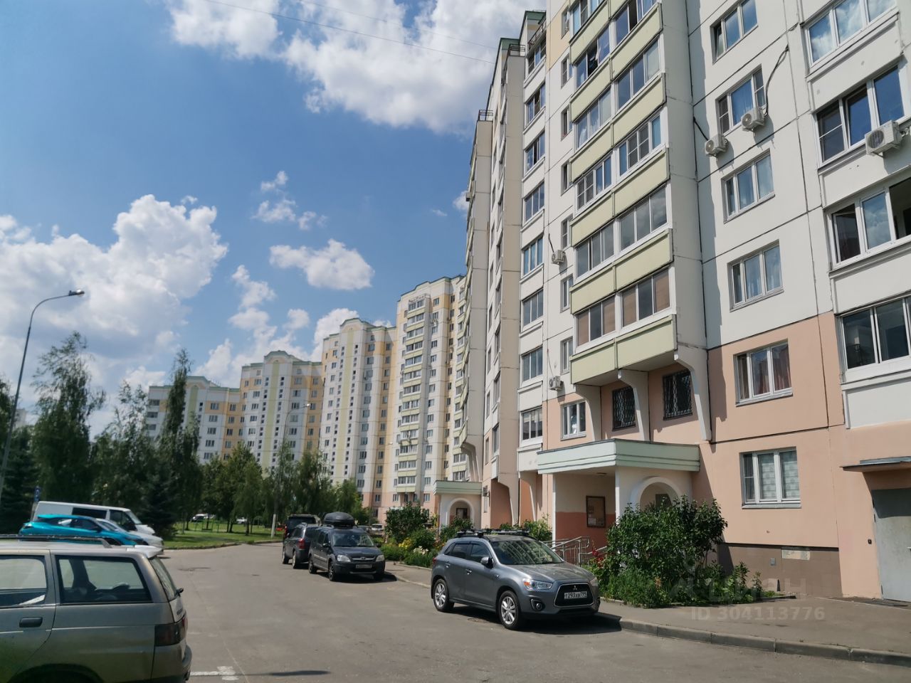 Сдам трехкомнатную квартиру 76м² Изюмская ул., 49к1, Москва, м. Улица  Скобелевская - база ЦИАН, объявление 304113776