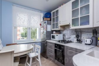 2-комн.кв., 37 м², этаж 4 2-комн.кв., 37 м², этаж 4