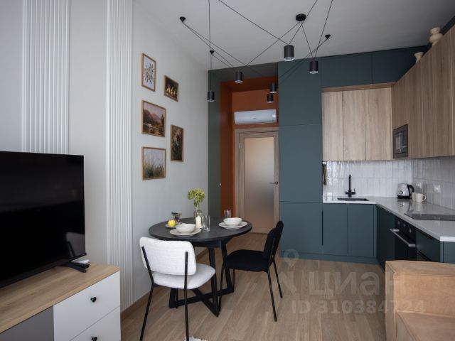 2-комн., 43 м², 18/23 этаж
