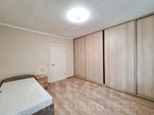 3-комн.кв., 82 м², этаж 3