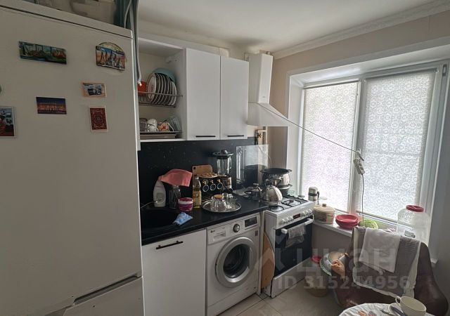 2-комн., 42 м², 1/5 этаж