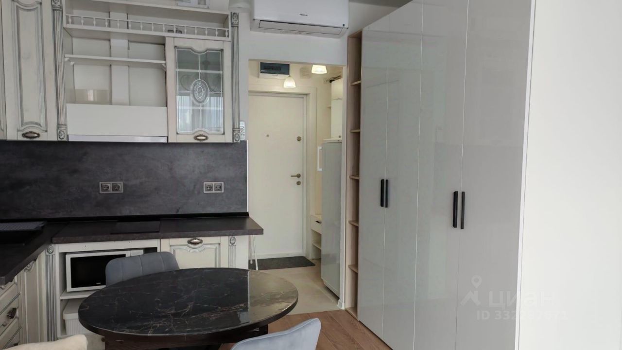 Сдаю студию 20 м2 в ЖК Кавказский бульвар, 51к2 (застройщик ПИК).
Расположена на 4 этаже. Оборудован - Vista 5