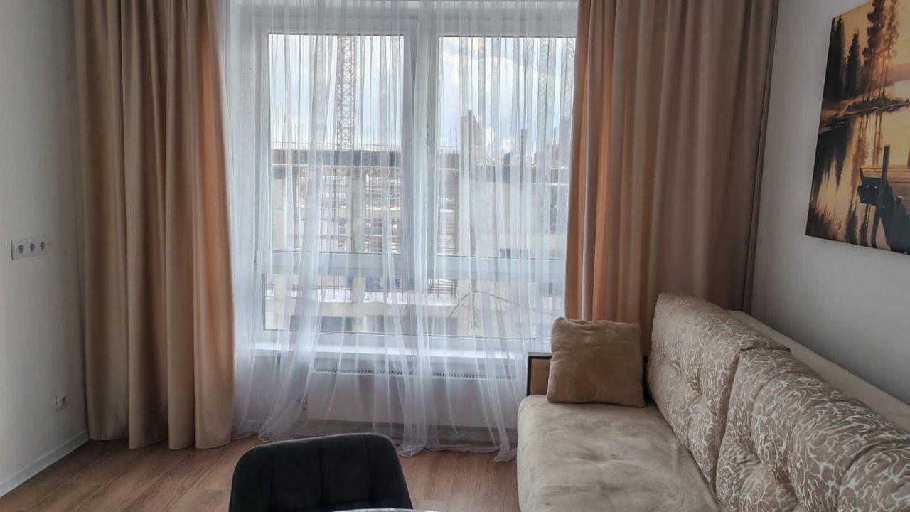 Сдаю студию 20 м2 в ЖК Кавказский бульвар, 51к2 (застройщик ПИК).
Расположена на 4 этаже. Оборудован - Vista 6