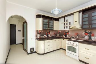 2-комн.кв., 60 м², этаж 2