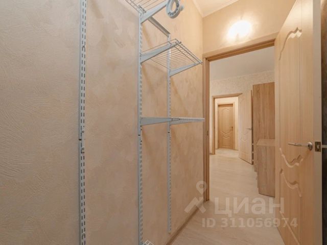 2-комн., 42 м², 7/8 этаж