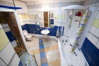 2-комн.кв., 70 м², этаж 12