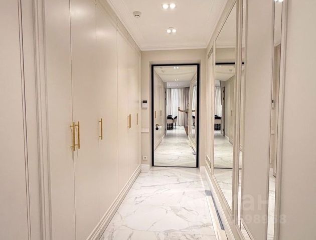 2-комн., 75 м², 41/60 этаж