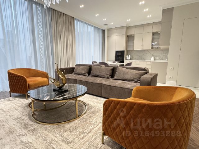 2-комн. апарт., 70 м², 41/61 этаж