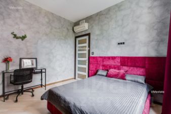 4-комн.кв., 142 м², этаж 3