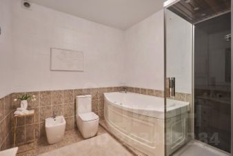 многокомн. кв., 235 м², этаж 3