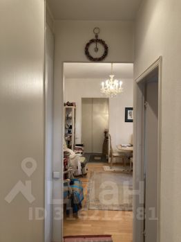 2-комн.кв., 71 м², этаж 4