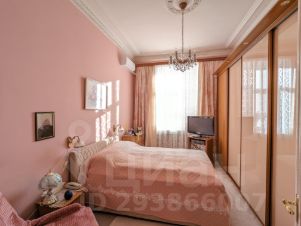 2-комн.кв., 64 м², этаж 4