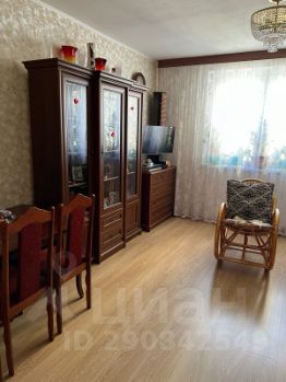 3-комн.кв., 90 м², этаж 4