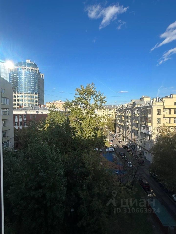 2-комнатная квартира, 56 м² — фото 1