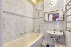 2-комн.кв., 62 м², этаж 10