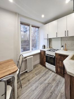 3-комн.кв., 60 м², этаж 4 3-комн.кв., 60 м², этаж 4