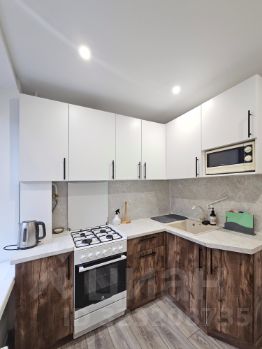 3-комн.кв., 60 м², этаж 4