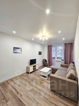 3-комн.кв., 60 м², этаж 4