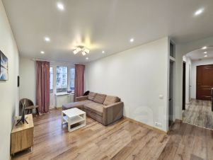 3-комн.кв., 60 м², этаж 4