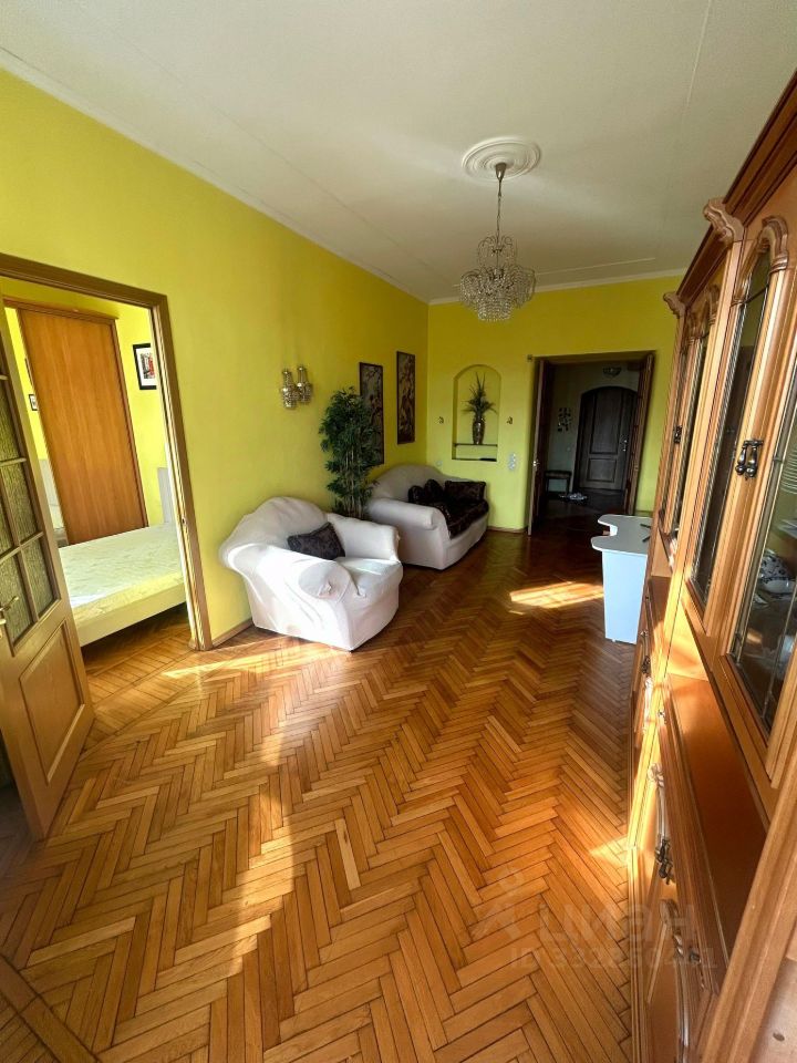 2-комнатная квартира, 55 м² — фото 2