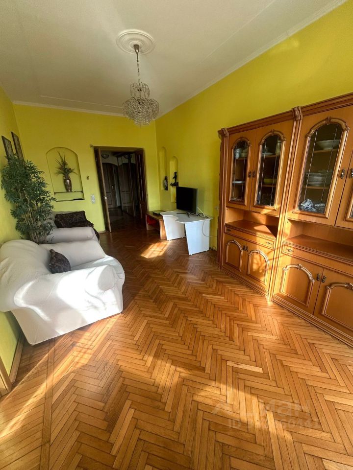 2-комнатная квартира, 55 м² — фото 3