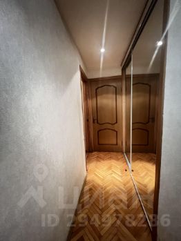 4-комн.кв., 82 м², этаж 3