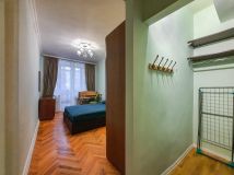 2-комн.кв., 60 м², этаж 4