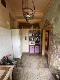 3-комн.кв., 80 м², этаж 3